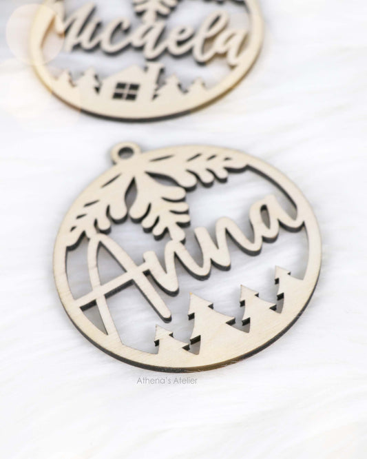 Weihnachtsbaumschmuck, Weihnachtsanhänger mit Namen aus 3mm Birkenholz gelasert