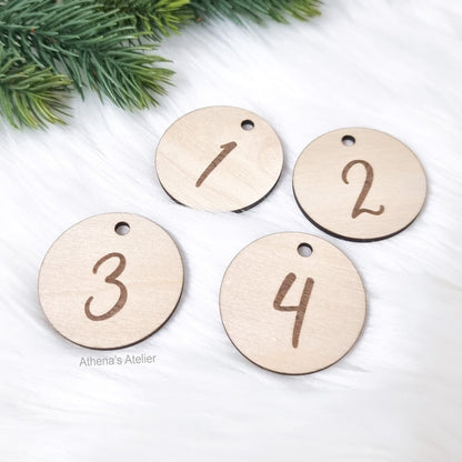 Runde Adventszahlen 1-4 aus Birkenholz gelasert