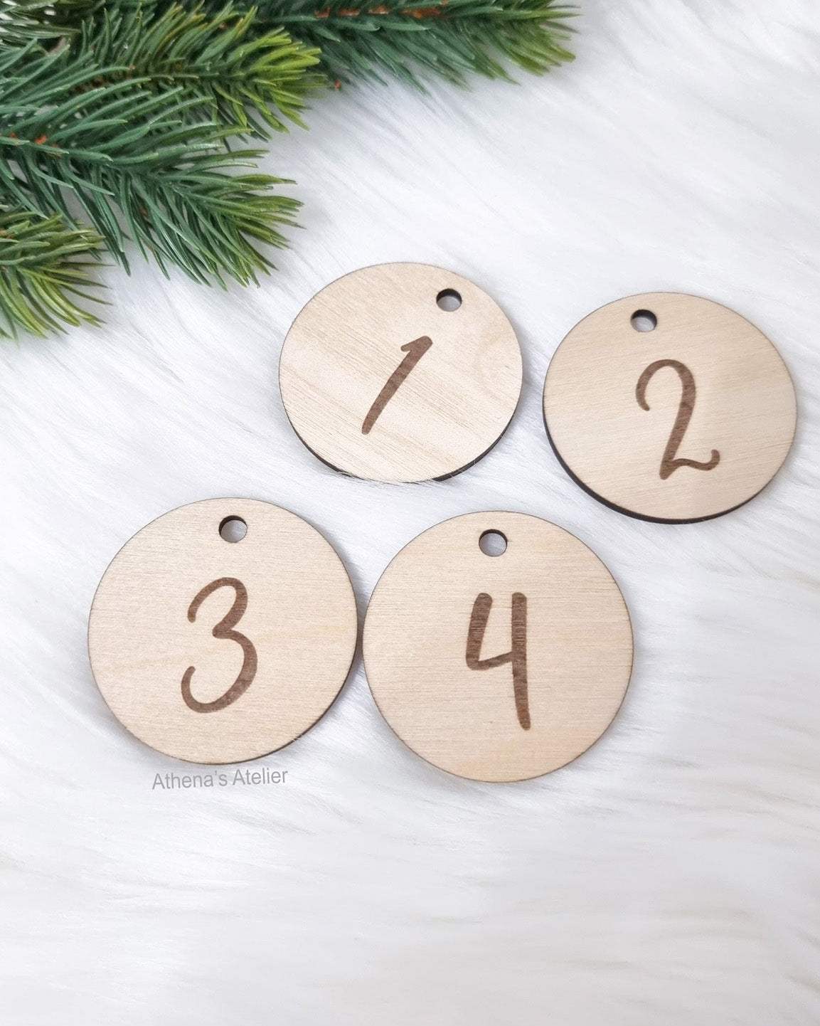 Runde Adventszahlen 1-4 aus Birkenholz gelasert