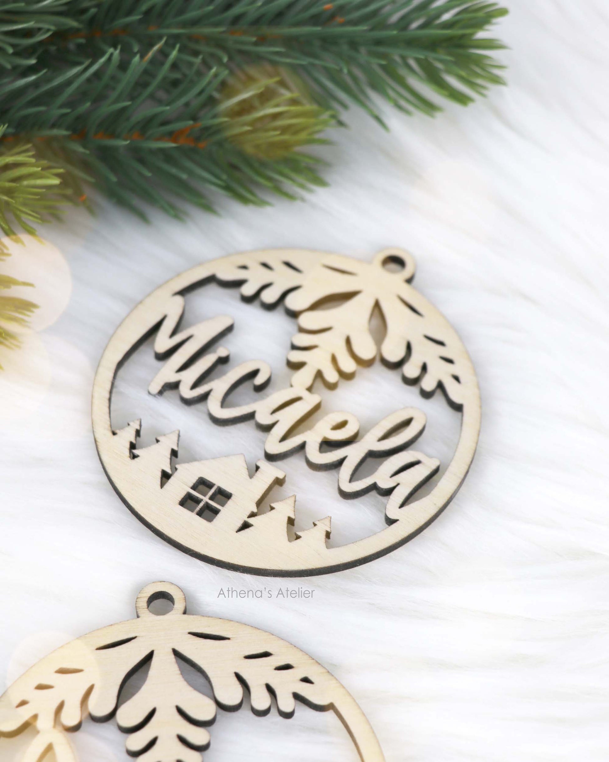 Weihnachtsbaumschmuck, Weihnachtsanhänger mit Namen aus 3mm Birkenholz gelasert